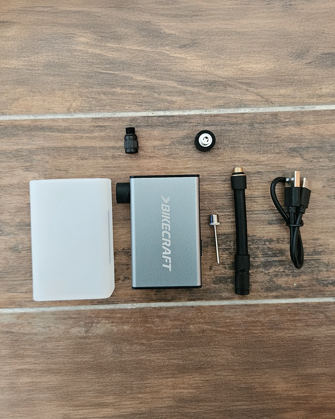 Mini Inflador Eléctrico BikeCraft A3 Max 150 PSI Pantalla LCD